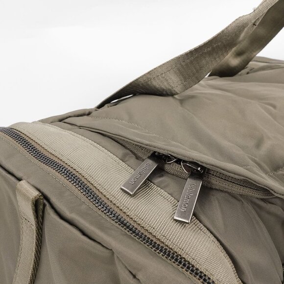 Lululemon Women's Wunderlust Duffle Bag 40L Nomad Gray OS - Picture 8 of 13